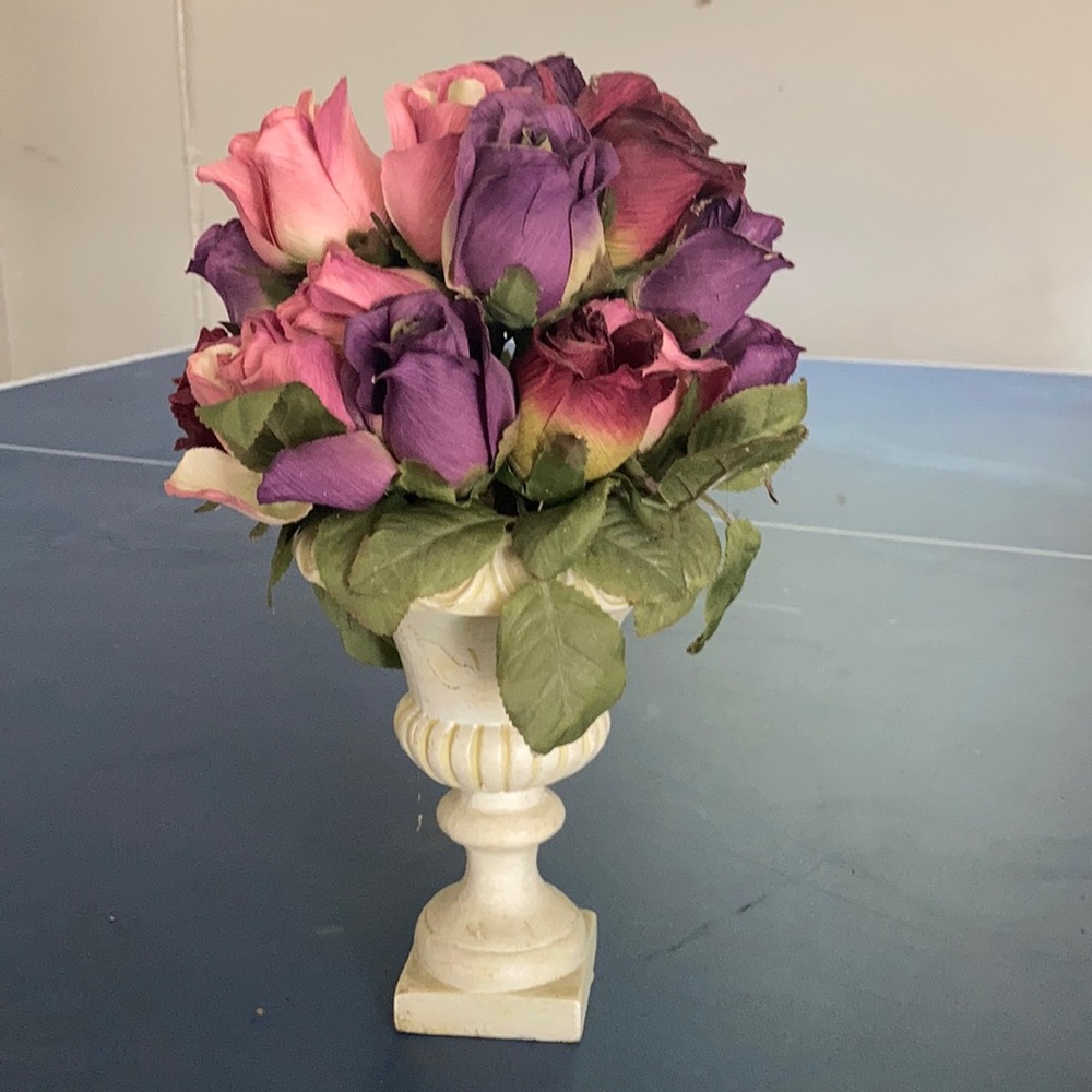 Flower arrangement home decor